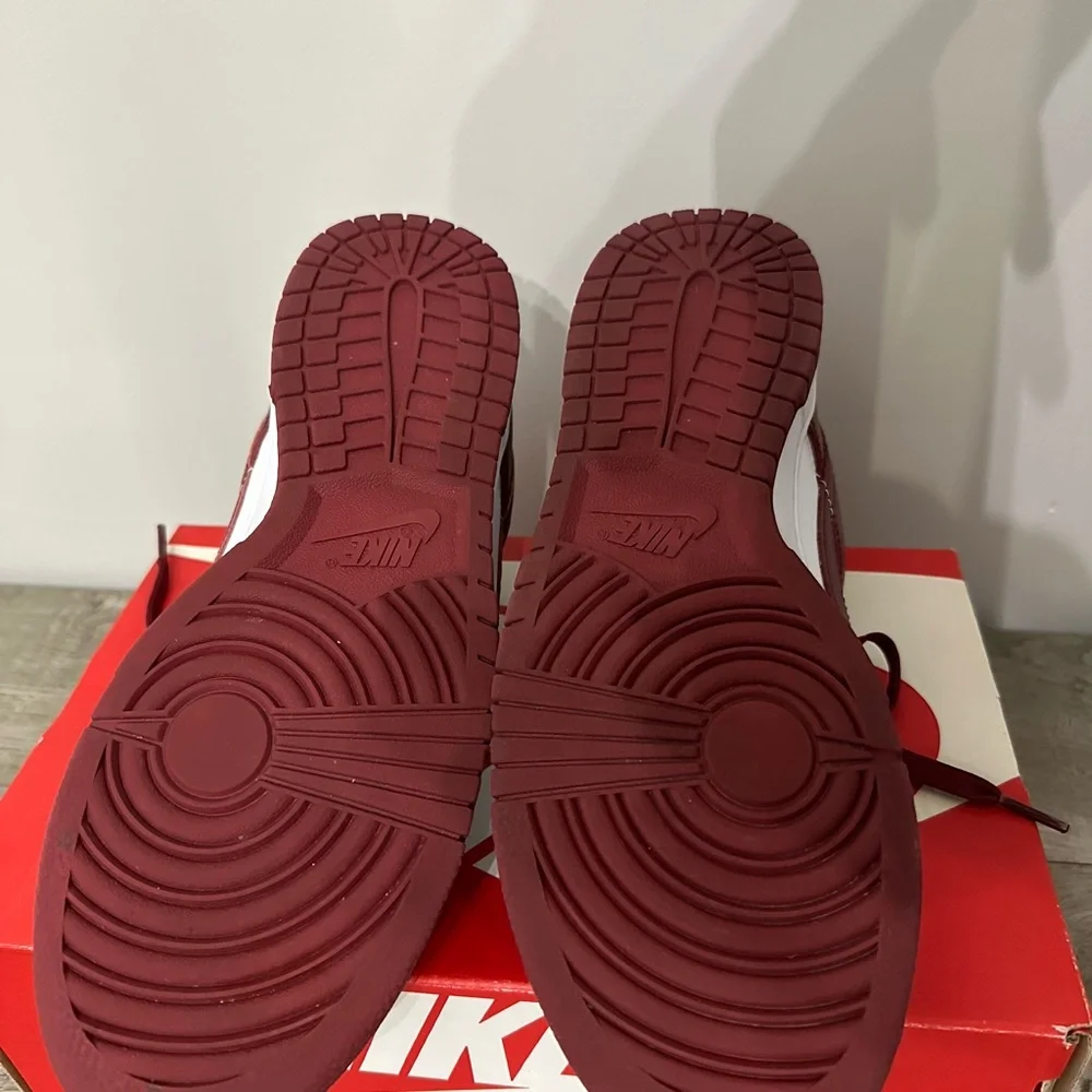 Nike Dunk Low Team Red 2022 Style # DD1391-601 Size 9 FAST SHIPPING